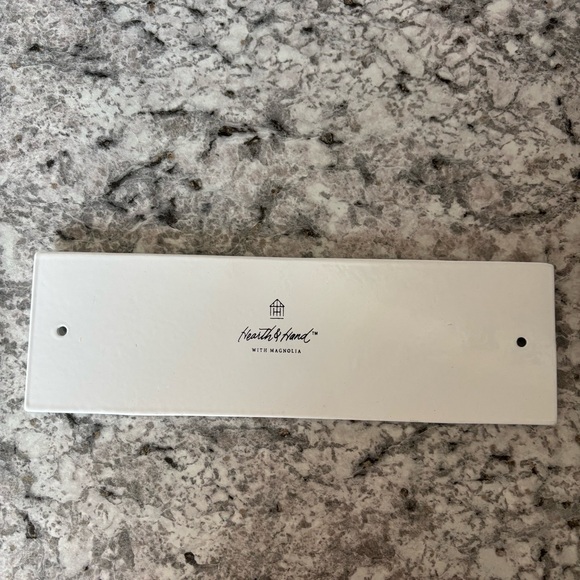 Hearth & Hand Magnolia || Grateful Wall Plaque - Picture 2 of 3